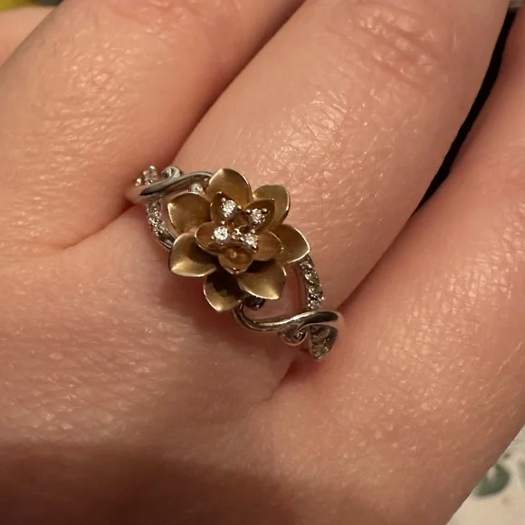 Disney Enchanted Tiana Ring ✨ - Picture 4 of 5